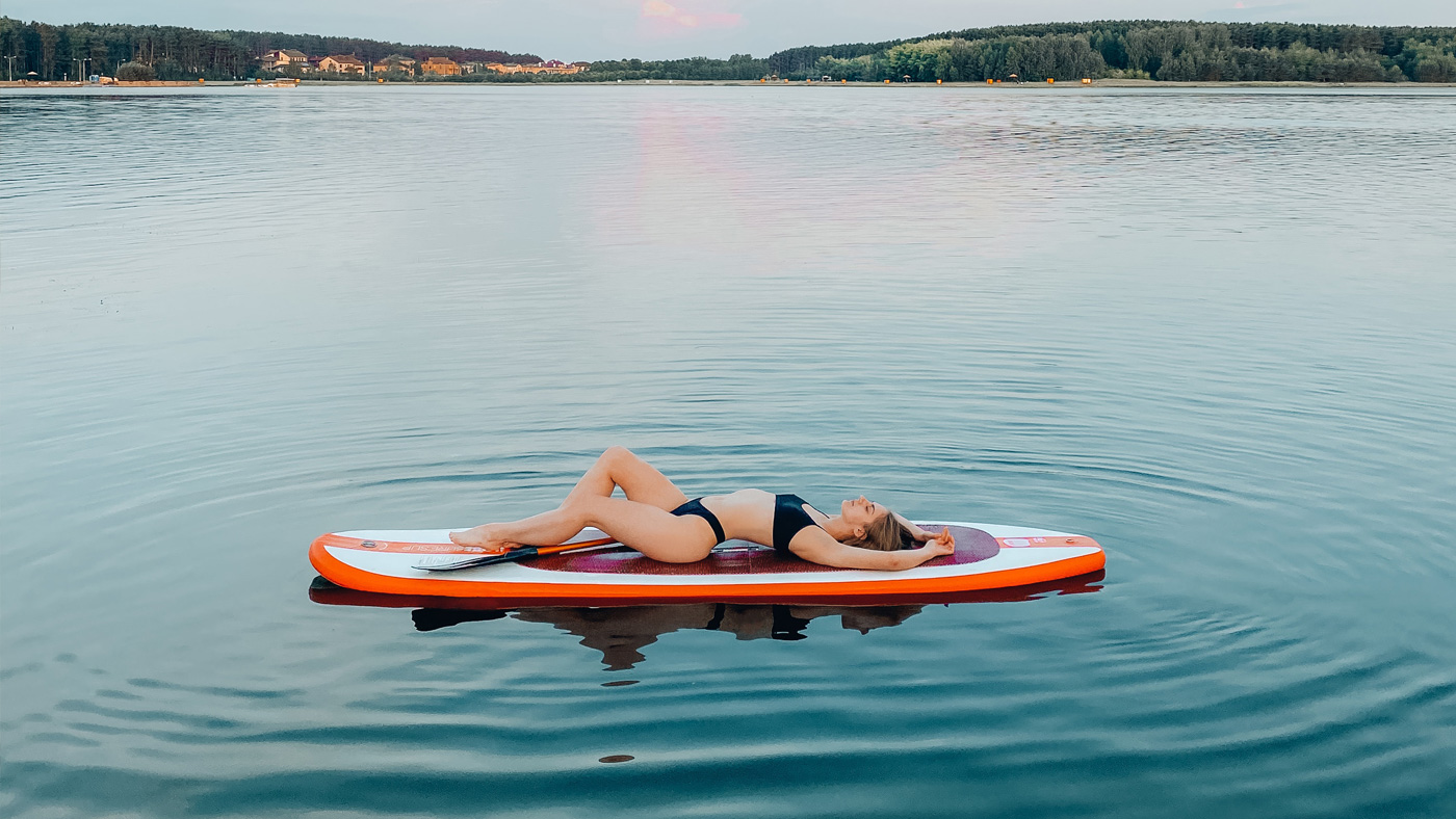 Standard Inflatable SUP Boards vs. Inflatable Kayak SUP Hybrid Pontoon Boards